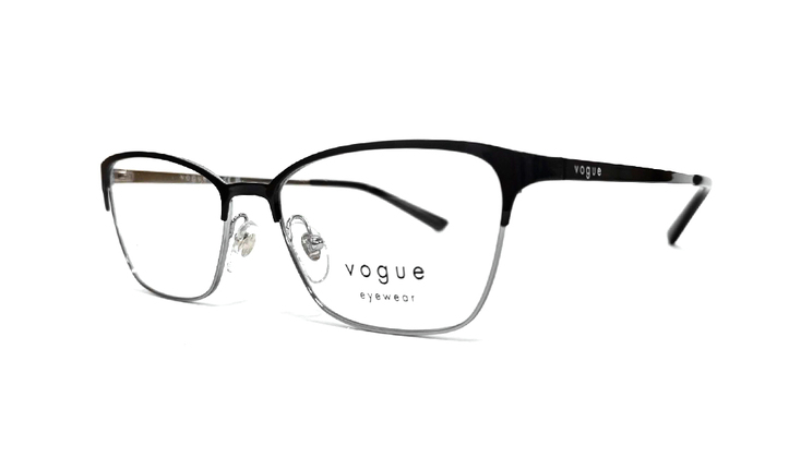 VOGU0289