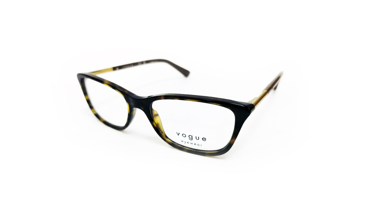 VOGU0299