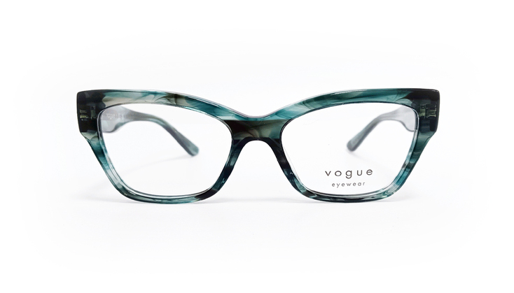 VOGU0585