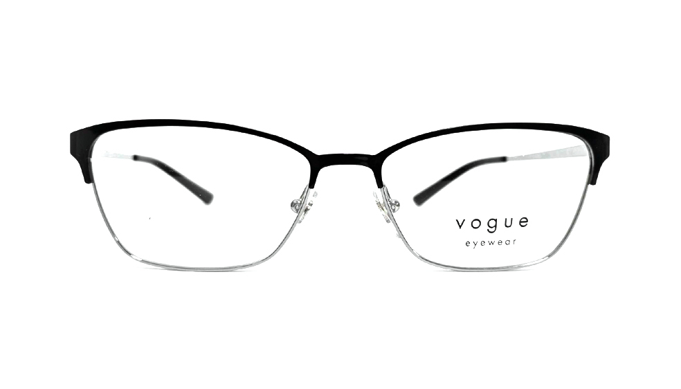 VOGU0289
