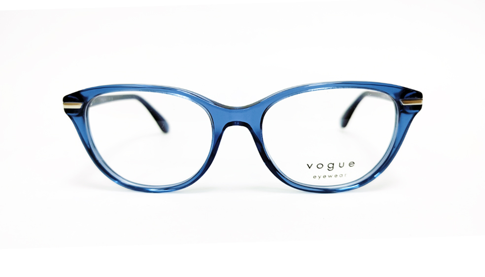 VOGU0396